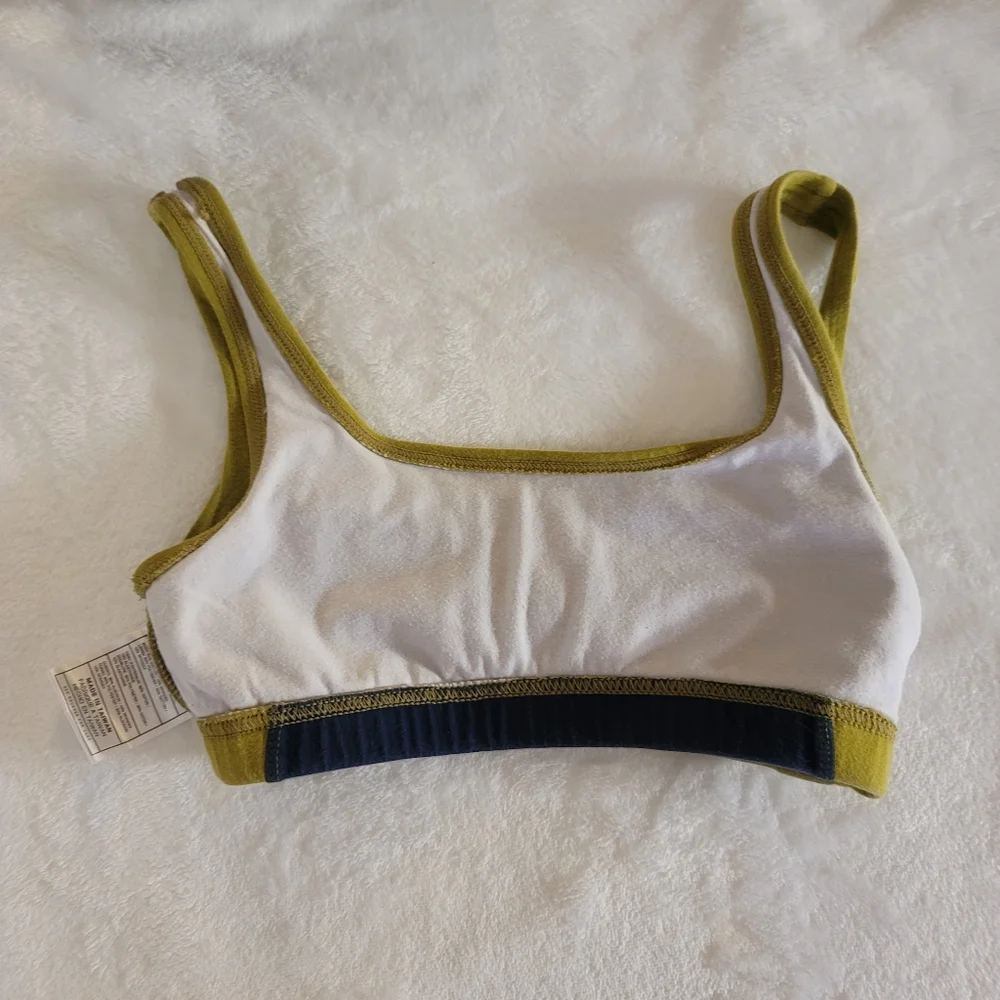Nike Sports Bra and Shorts,  Chartreuse/Mustard Yellow and Denim Blue, Small - Picture 9 of 11